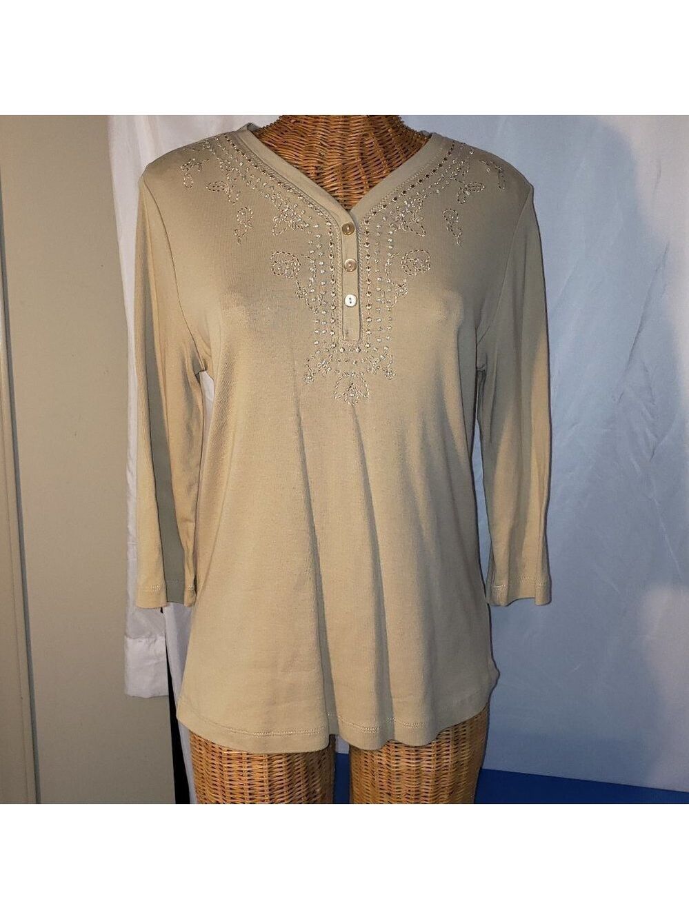 Ladies JESSICA Sport 3/4 Length V Neck Tunic w/Embroidered Neckline in Tan - M